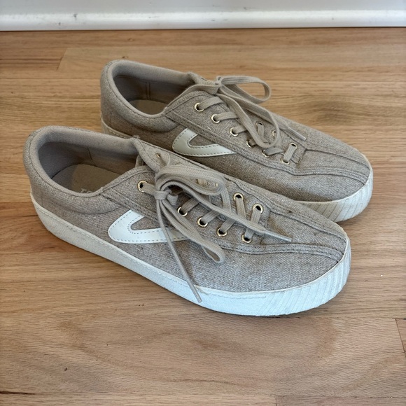 TRETORN Women's Canvas Sneakers size US 9 - Picture 1 of 9